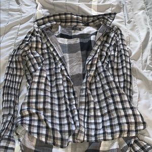 men’s black and white flannel